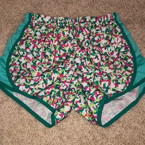 Women’s/girls Nike shorts